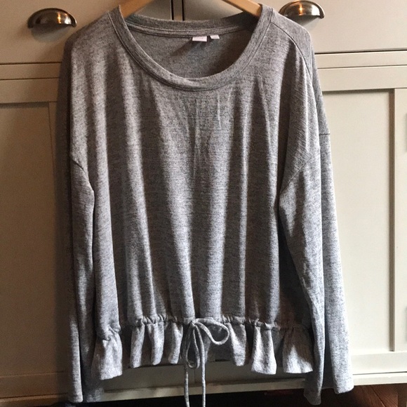 2/$28 Brand new Gap softspun sweater - Picture 1 of 1